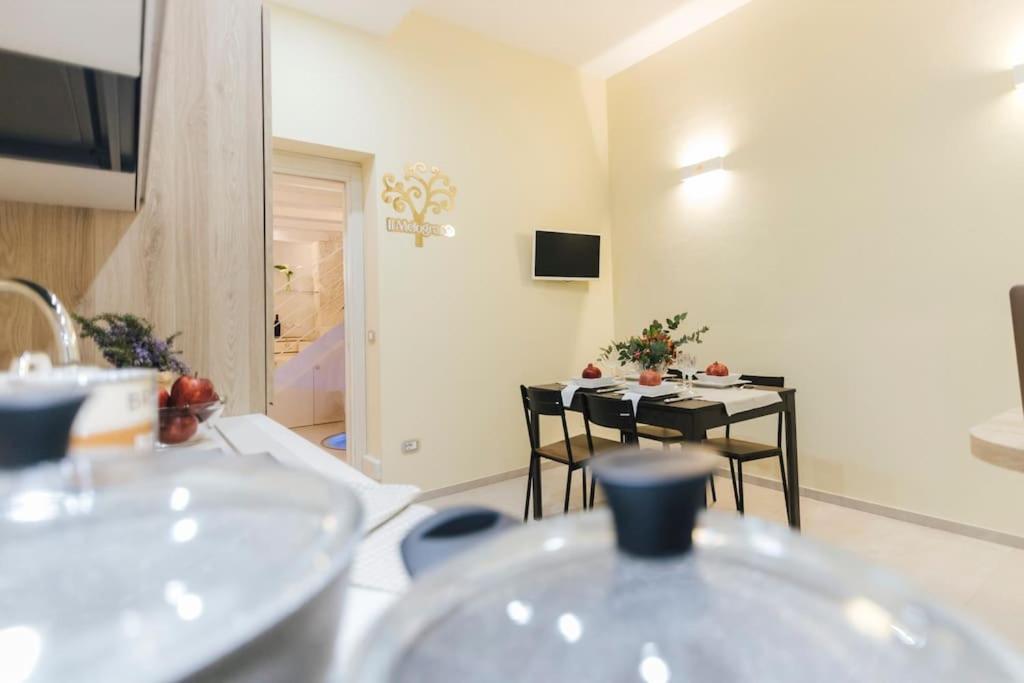 Il Melograno Suite Apartment มาร์ตินาฟรังกา ภายนอก รูปภาพ